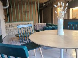 The Sweet Cave, place to stay in Saint-Étienne-de-Chigny