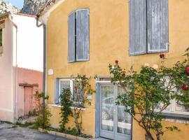 Gorgeous Home In Moustiers-sainte-marie With Kitchen, hotel Moustiers-Sainte-Marie-ban