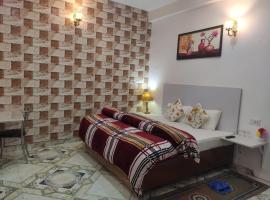 Solan Regncy, hotell i Solan