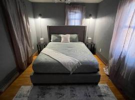 Beautiful Trailside Haven on the Edge of Town, casa de campo em Hibbing