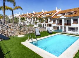 Stunning private pool townhouse Ref 195, hotell sihtkohas Sitio de Calahonda