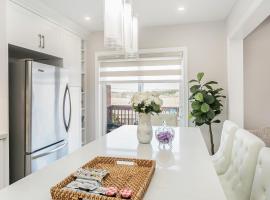 반에 위치한 호텔 Pristine Pet & Smoke Free 4-Bedroom home near Canada's Wonderland