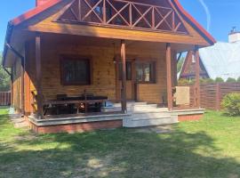 Domek letniskowy w Puszczy Augustowskiej z sauną i balią, hotel v destinaci Ateny