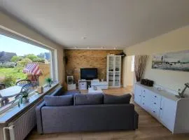 FeWo Dünengras mit Terrasse und Strandkorb