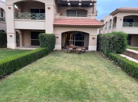 La vista topaz, place to stay in Ain Sokhna