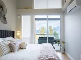 Brand New Penthouse with Lake and Mtn Views