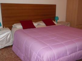 Travellers Lodge B&B, bed & breakfast a Treviso