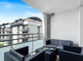 HOMEY CHLOE - New - Parking gratuit - Balcon privé - Proche Genève, hotel v mestu Annemasse