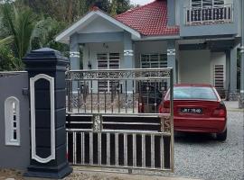 IIY Homestay, quarto em acomodação popular em Pasir Mas
