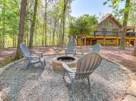 Ellijay Mountain Cabin with Hot Tub and Spacious Deck