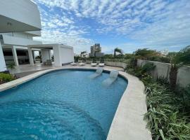 Piso 19 con cama King Departamento 1 Dormitorio, ξενοδοχείο με υδρομασάζ σε Santa Cruz de la Sierra