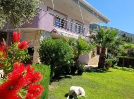 Relaxing Country house Porto Vito, hotel in Aigosthena