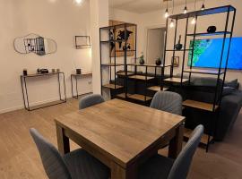 BOUTIQUE HOUSE LA FENICE, apartamento en Piacenza