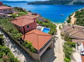 Beachfront Vila Angelina