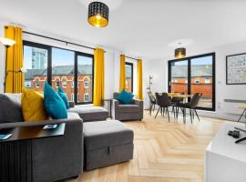 2 Bed Apt w/Parking - City Centre ✘ PRIVATE ROOFTOP TERRACE → Close to Brindley Place, Broad St, Utilita Arena Birmingham, LEGOLAND, SEA LIFE Centre Birmingham, Symphony Hall