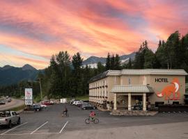 Fernie Fox Hotel, hotel com banheiras de hidromassagem em Fernie