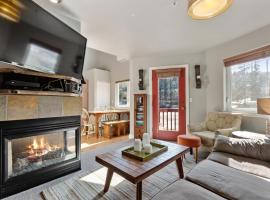 Alpine Village 3, hotel em Whitefish