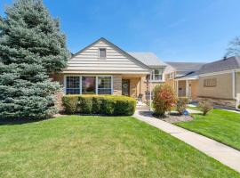 Urban Oasis - Kid Friendly - Quiet Street, cottage a Skokie