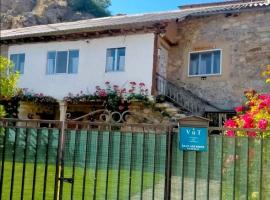 Turismo en Babia Bajo los nidos, hotel u gradu 'San Emiliano'