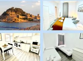 SeaHomes Vacations - CENTRIC APT TOSSA DE MAR, luxury hotel in Tossa de Mar