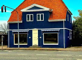 Guesthouse 'Blue House' in vintage villa&garden – pensjonat w Kopenhadze