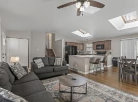 Housepitality - The Woodward Park Charmer - 4BR, παραθεριστική κατοικία στο Κολόμπους