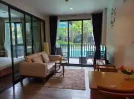 The Deck Condo Patong with Pool Access