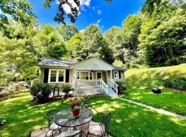 Cozy Cottage - New Rental 2023, casa vacanze a Lansing