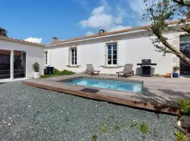 Gorgeous Home In La Rochelle With Private Swimming Pool, Can Be Inside Or Outside