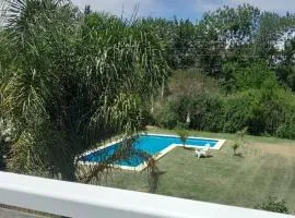 Canning House 3 bed 2 bath with park and grill