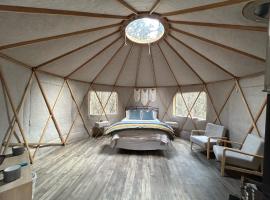 Glampanee - off grid, luxusní stan v destinaci Napanee