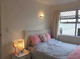 Exclusive to International Travellers Only Book now, bed and breakfast en Auckland