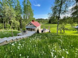 Romantic cottage with sauna, hytte i Porvoo