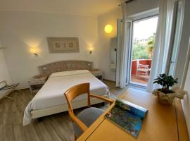 Locanda degli Artisti, qu&aacute;n trọ ở Tortol&igrave;