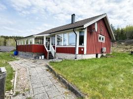 Countryside villa outside Ravlanda, vacation home in Rävlanda