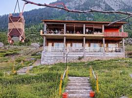 Khana Badosh Resort, hotel v destinácii Kalām