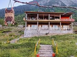 Khana Badosh Resort