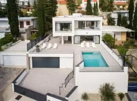New modern villa by the sea, magical view, a few minutes from the beach - by TRAVELER tourist agency Krk - ID 2000