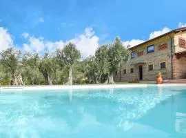 Villa Uliveta by Nicola Real Estate