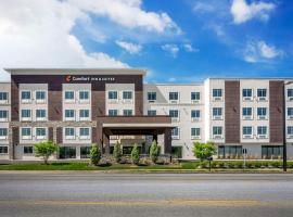 Comfort Inn & Suites, hotell i Clarksville