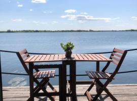 Waterfront Loft, khách sạn ở Brandenburg an der Havel