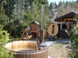 Chata na Orave so saunou a kúpacou kaďou