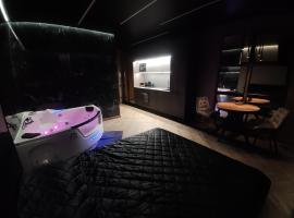 Premium Bubble Jacuzzi Apartment, hotel com banheiras de hidromassagem em Klaipėda