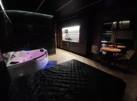 Premium Bubble Jacuzzi Apartment