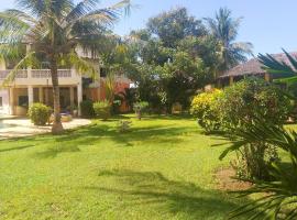 Villa Simba, holiday home in Galu