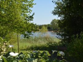 Gîte Le Petit Rouyot 3*, hotel v destinaci Vignonet