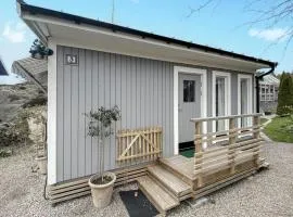 Awesome Home In Grundsund With Wifi
