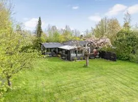 Lovely Home In Jægerspris With Kitchen