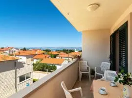 Gorgeous Apartment In Supetar With Wifi