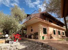 Villa Pantalica lato Sortino, hotel v destinaci Sortino